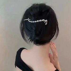 Elegant Silver Hair Clip